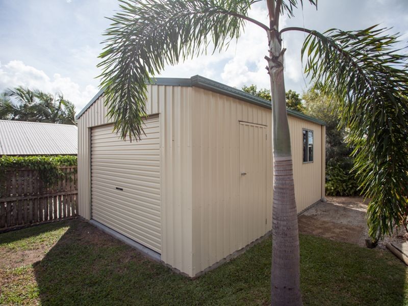 21 Botha Street, Blacks Beach QLD 4740