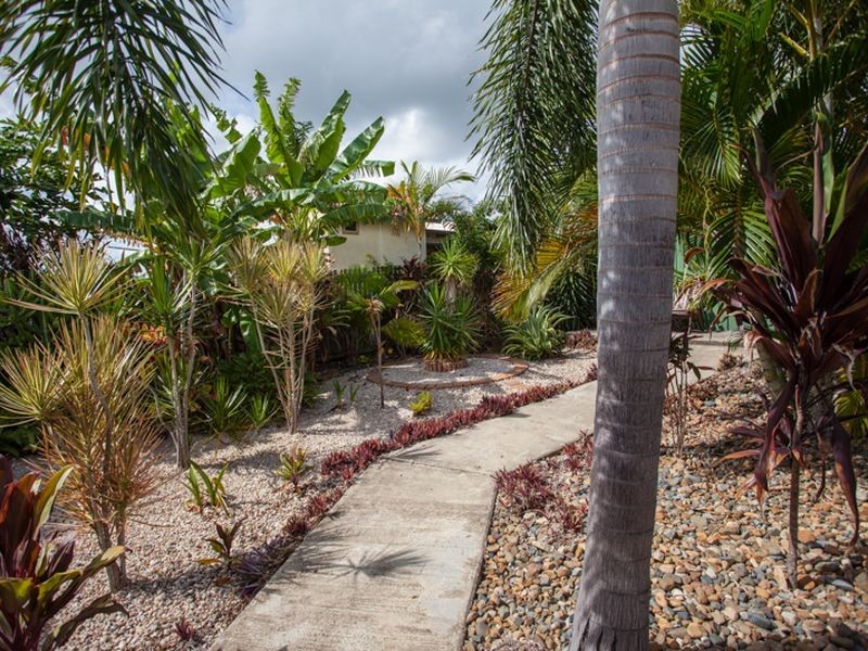 21 Botha Street, Blacks Beach QLD 4740