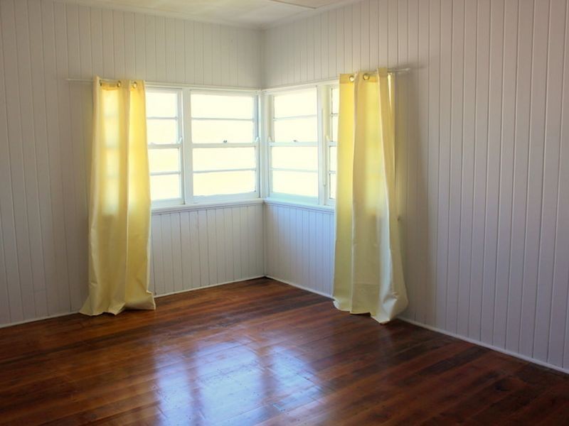 4 Smith Street, West Mackay QLD 4740