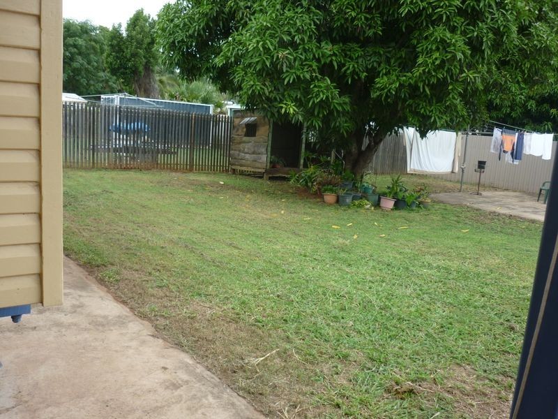 9 Mackay Street, Moranbah QLD 4744