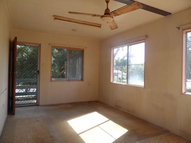 18 Andergrove Rd, Andergrove QLD 4740