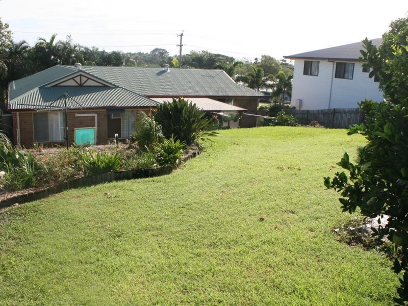 15 Brooksfield Drive, Sarina Beach QLD 4737