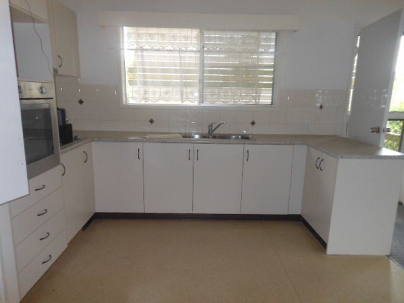 7 Shannon Street, Moranbah QLD 4744