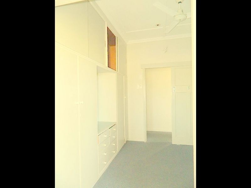 8 Knobel Street, North Mackay QLD 4740