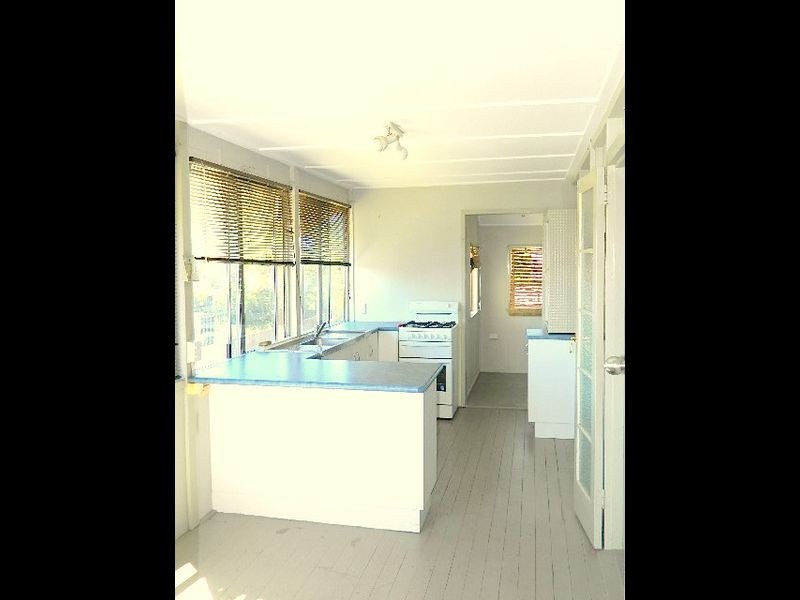 8 Knobel Street, North Mackay QLD 4740