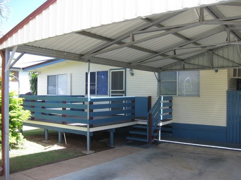 11 Rolfe Street, Moranbah QLD 4744