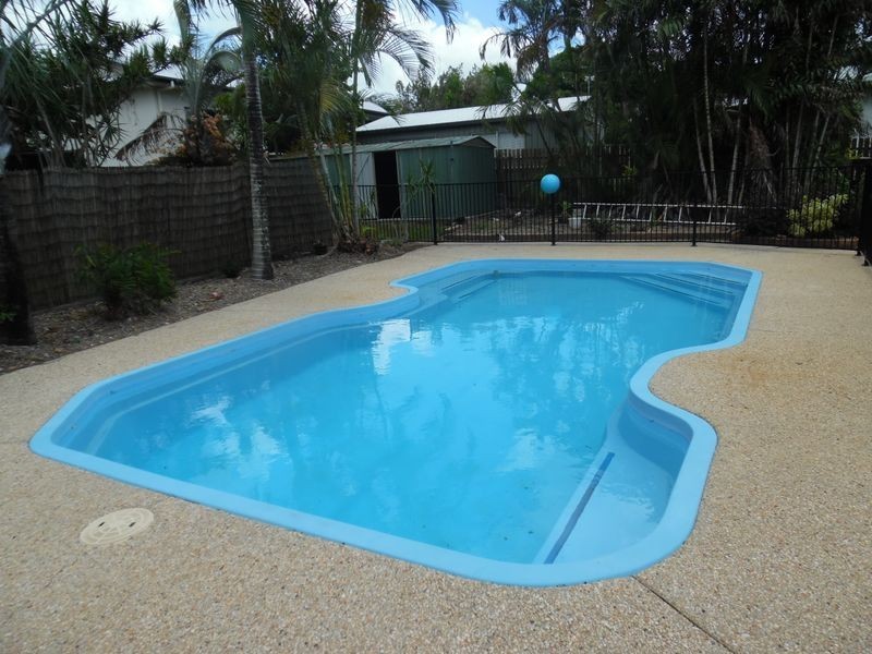 35 Cahill Crescent, Rural View QLD 4740