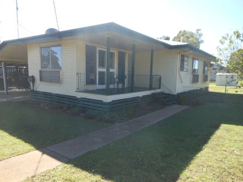 2 Laver Street, Moranbah QLD 4744
