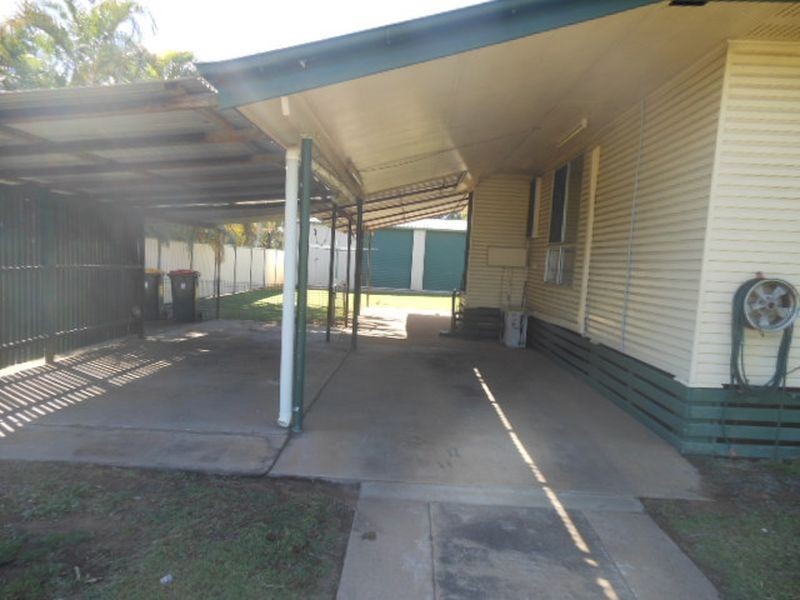 2 Laver Street, Moranbah QLD 4744