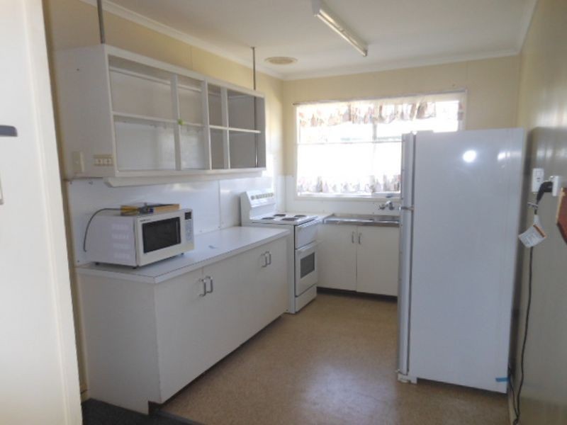 2 Laver Street, Moranbah QLD 4744