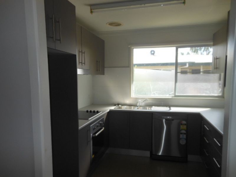 1 Bowen Court, Moranbah QLD 4744