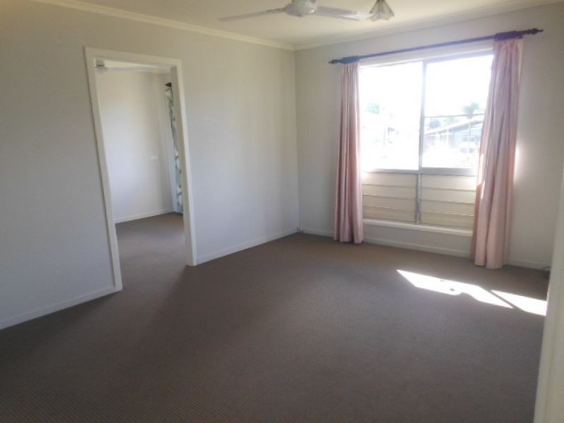 1 Bowen Court, Moranbah QLD 4744