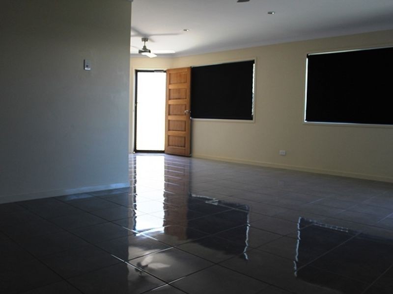 1/7 Maranark Avenue, Glenella QLD 4740