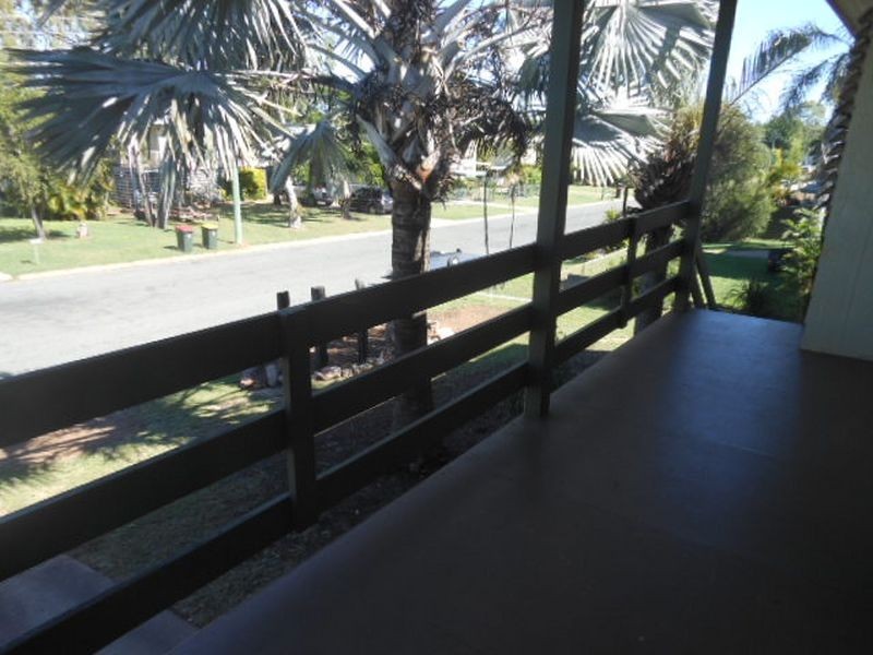 17 Wickham Street, Moranbah QLD 4744