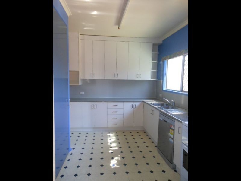 17 Wickham Street, Moranbah QLD 4744