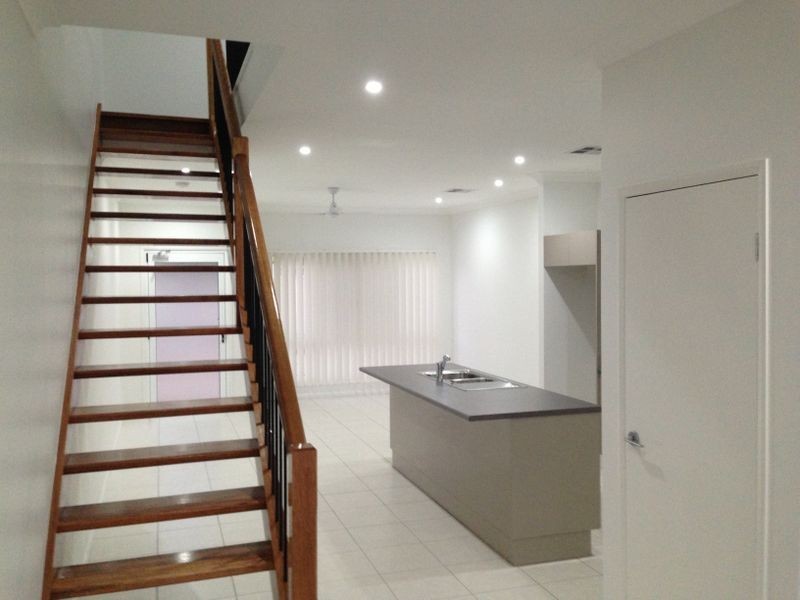 3/5 Rose Street, Moranbah QLD 4744