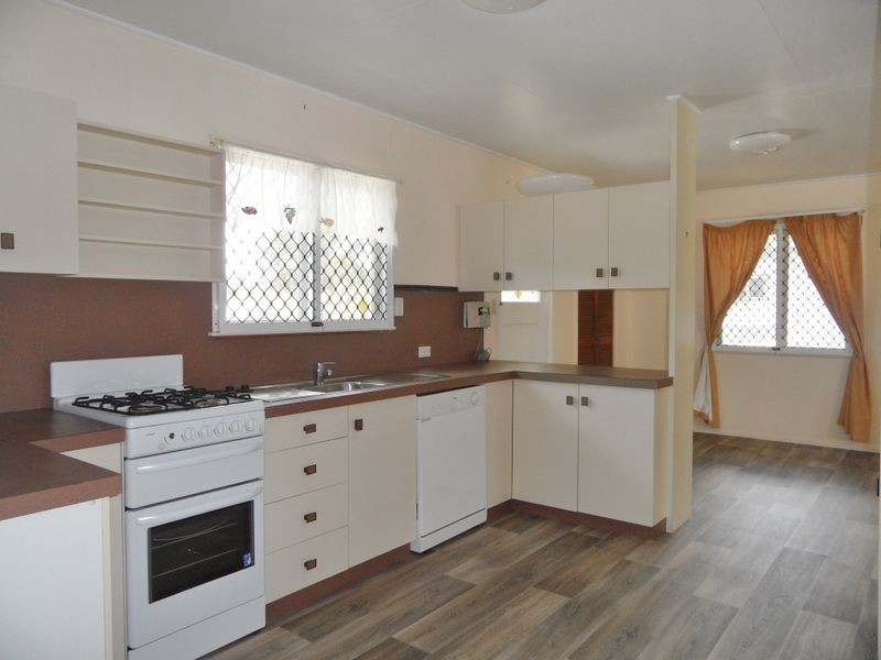 9 Leslie Street, Andergrove QLD 4740