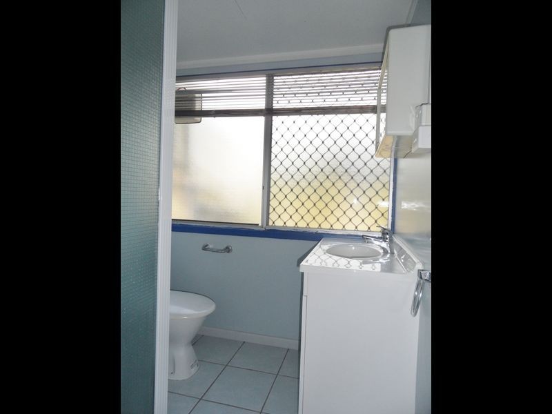 9 Leslie Street, Andergrove QLD 4740