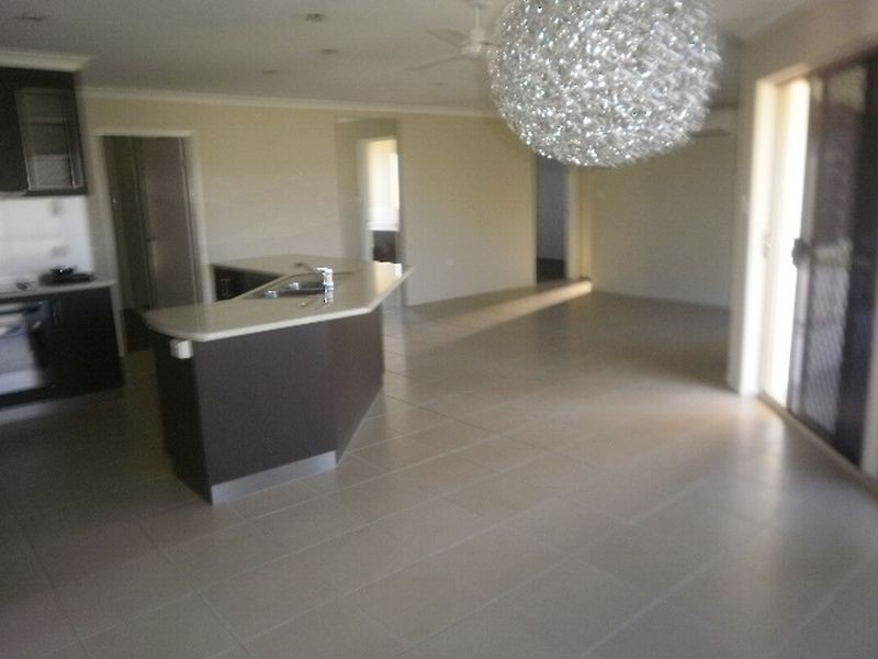 45 Hinze Circuit, Rural View QLD 4740