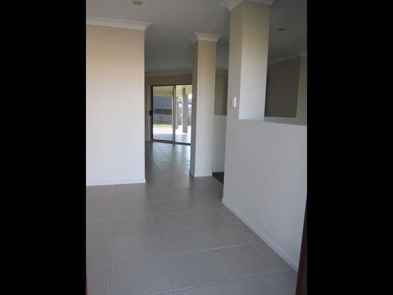 45 Hinze Circuit, Rural View QLD 4740