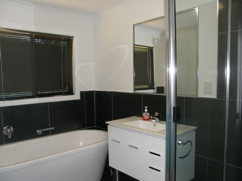 5 Rolston street, South Mackay QLD 4740