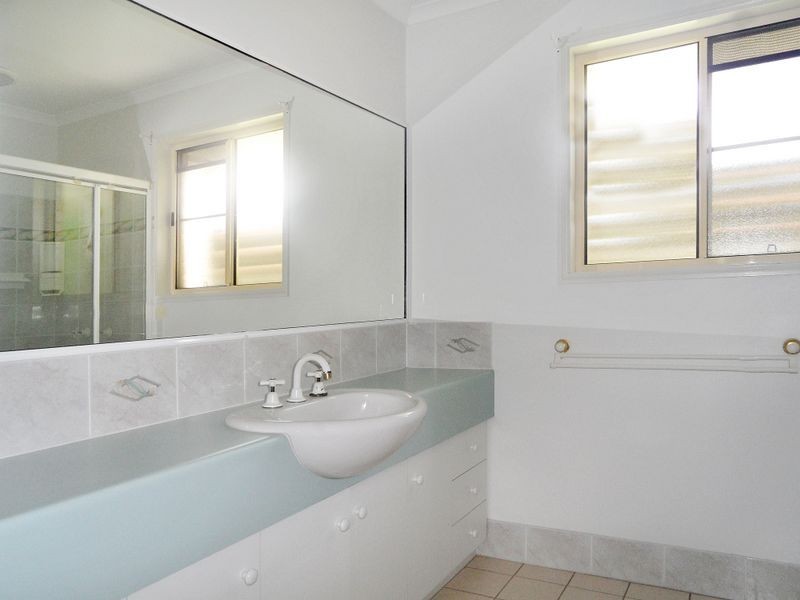 7 Ferngrove Lane, Andergrove QLD 4740