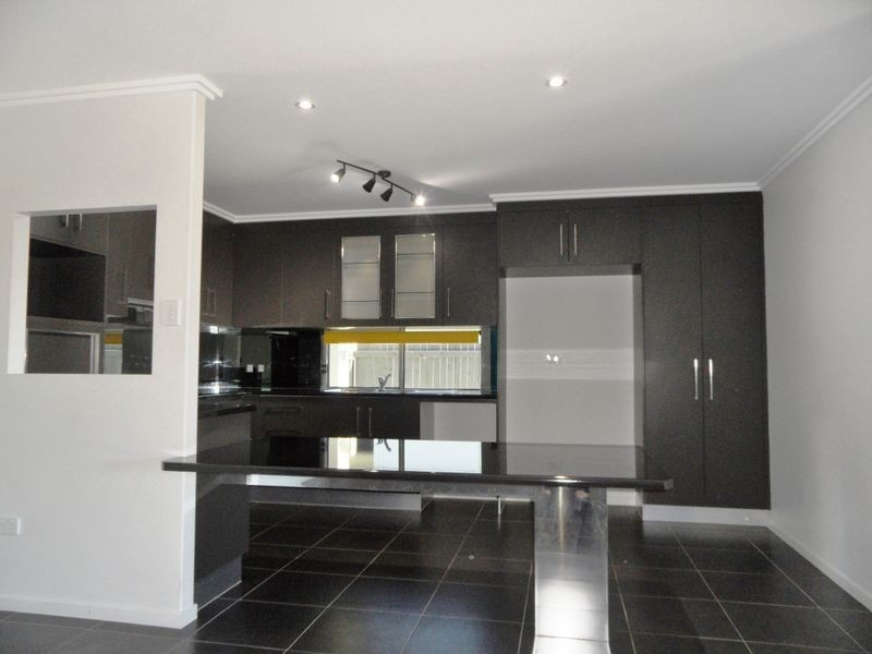 8 Huron Crescent, Andergrove QLD 4740