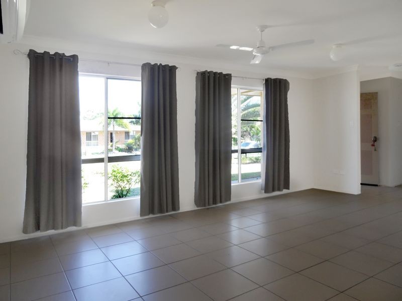 7 Freeman Avenue, Slade Point QLD 4740