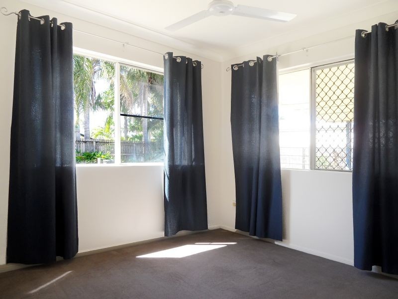 7 Freeman Avenue, Slade Point QLD 4740