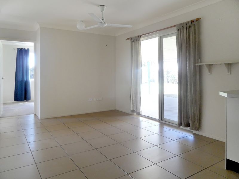 7 Freeman Avenue, Slade Point QLD 4740