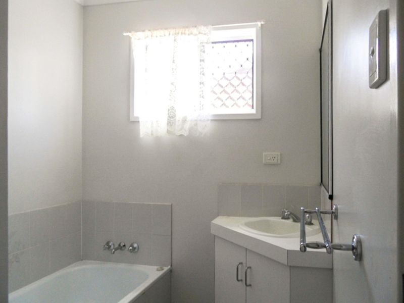 2/16 Rae Street, East Mackay QLD 4740