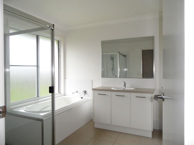 90 Oldmill Drive, Beaconsfield QLD 4740