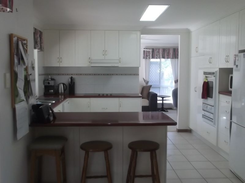 31 Denham Crescent, Rural View QLD 4740