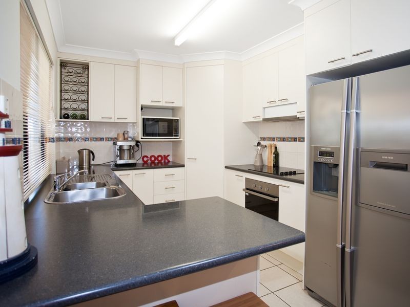 2 Irene Court, Eimeo QLD 4740