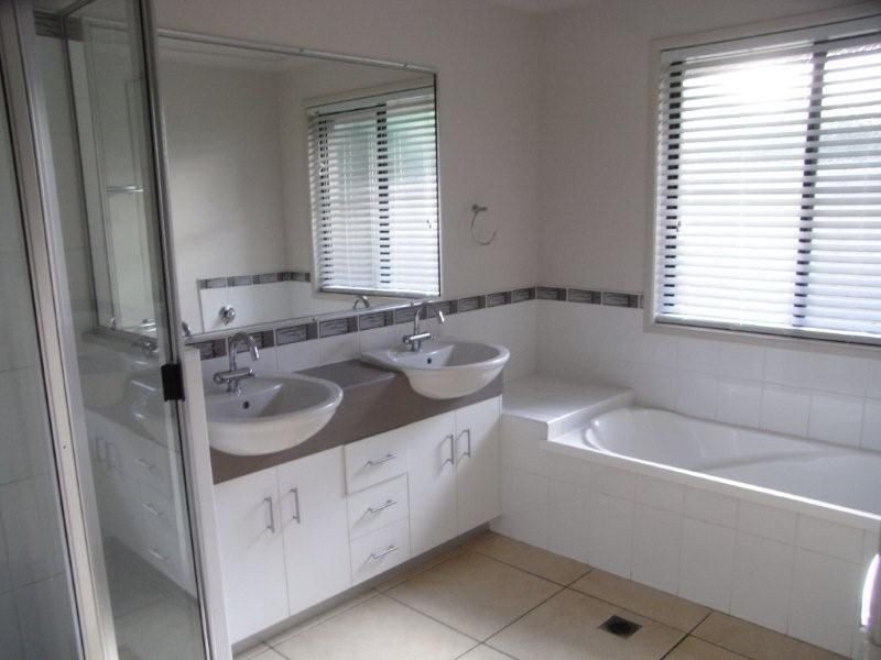 37 Flight Drive, Moranbah QLD 4744