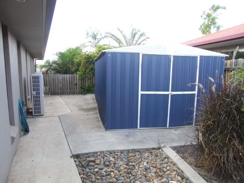 37 Flight Drive, Moranbah QLD 4744