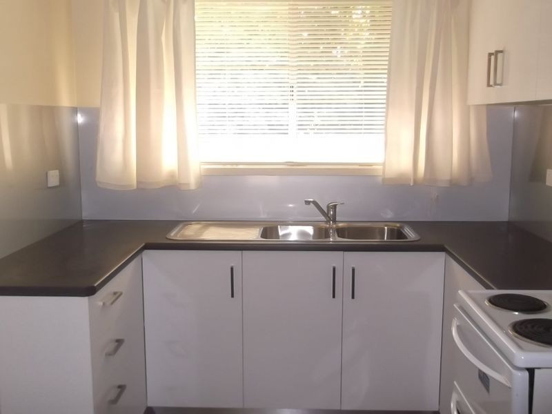 1/4 Gladstone street, Eimeo QLD 4740