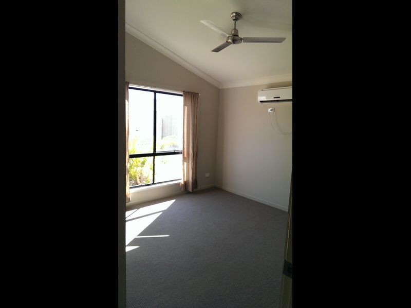 57 Lambert DRIVE, Moranbah QLD 4744