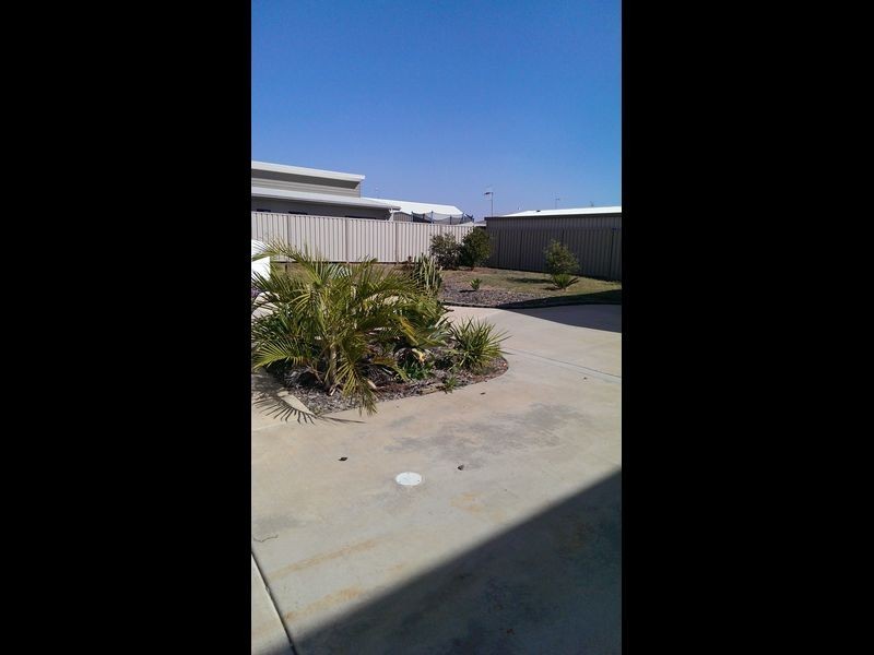 57 Lambert DRIVE, Moranbah QLD 4744