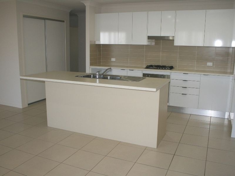 13 Hawkins Street, Bucasia QLD 4750