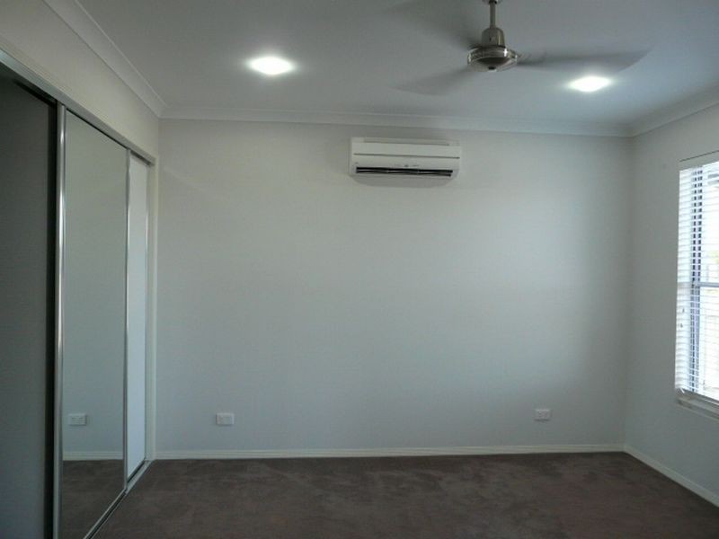 12 Shanks street, Bucasia QLD 4750