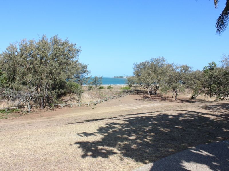 Bungalow 4 Ko-Huna Sands Resort, Bucasia QLD 4750