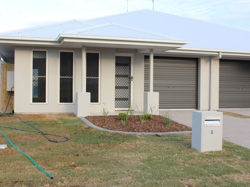 2/5 Westaway Crescent, Andergrove QLD 4740