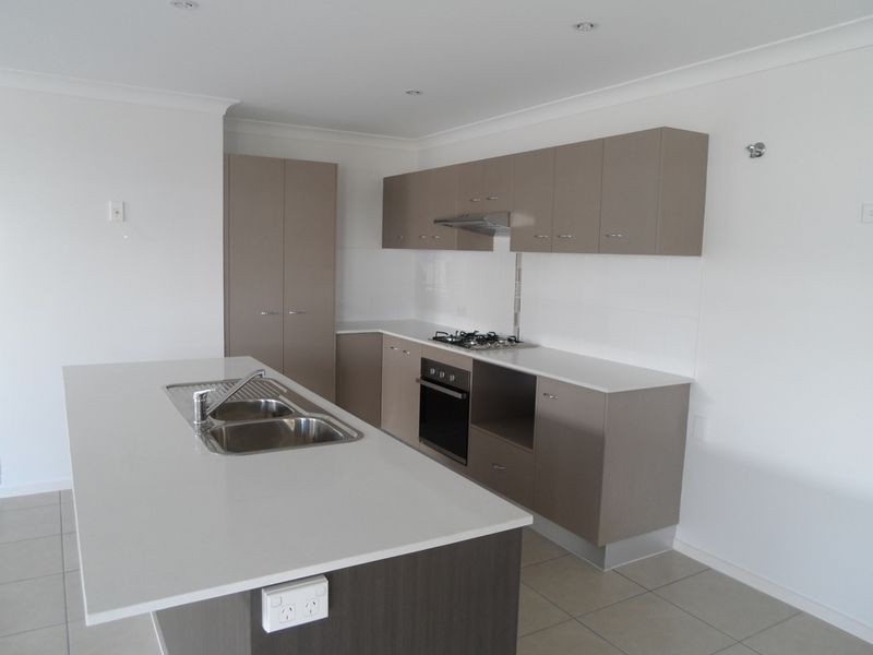 2/5 Westaway Crescent, Andergrove QLD 4740