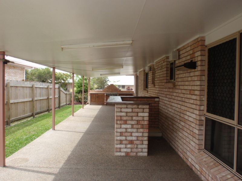 17 Broomdykes Drive, Beaconsfield QLD 4740