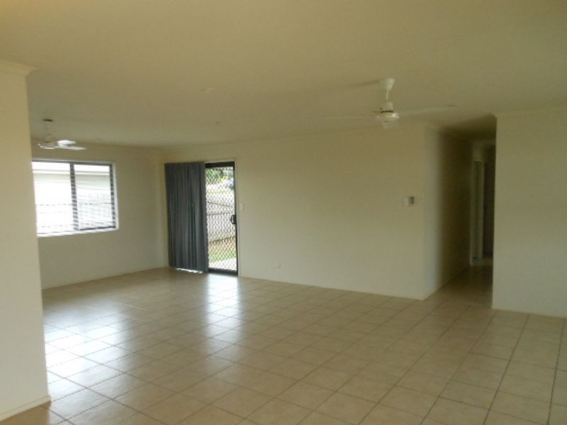 10/63 Grosvenor Drive, Moranbah QLD 4744