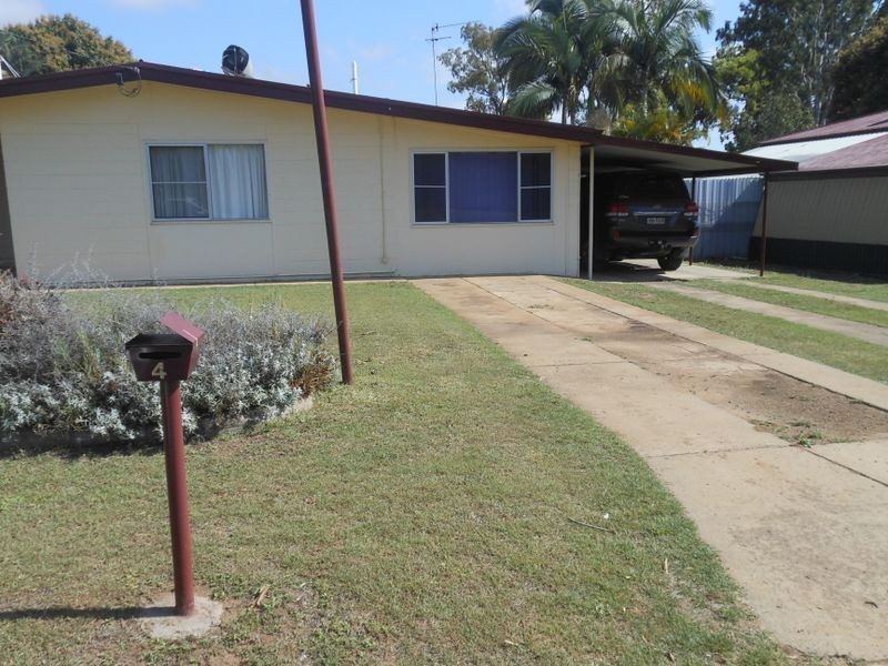 4 Munro street, Moranbah QLD 4744
