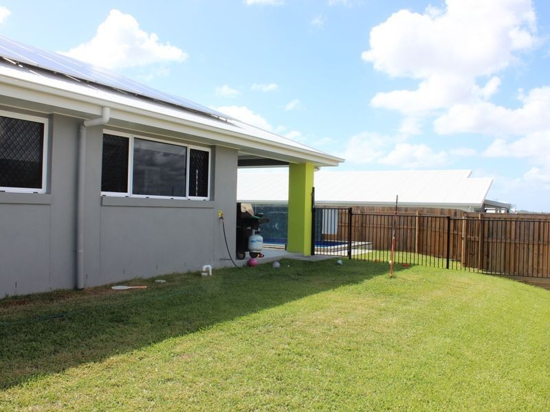 1 Yatay St, Plantation Palms, Rural View QLD 4740