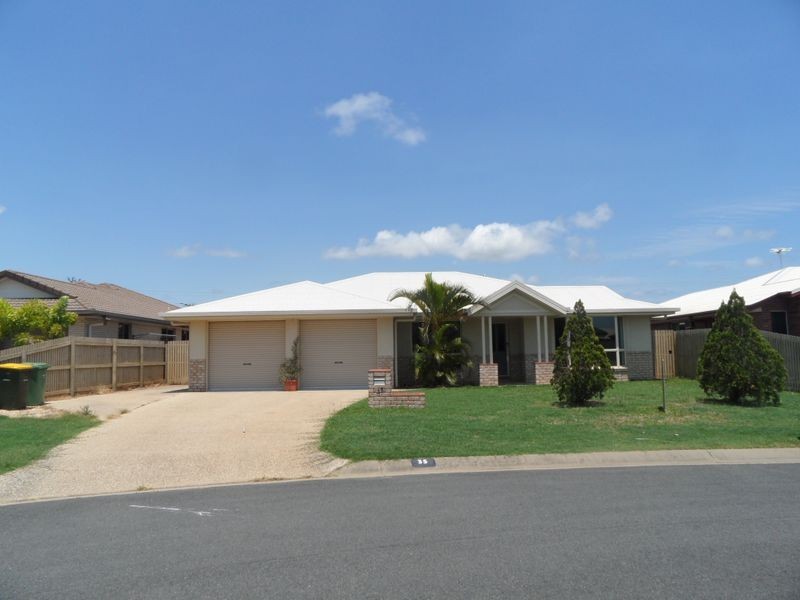 35 Wing Crescent, Mount Pleasant QLD 4740