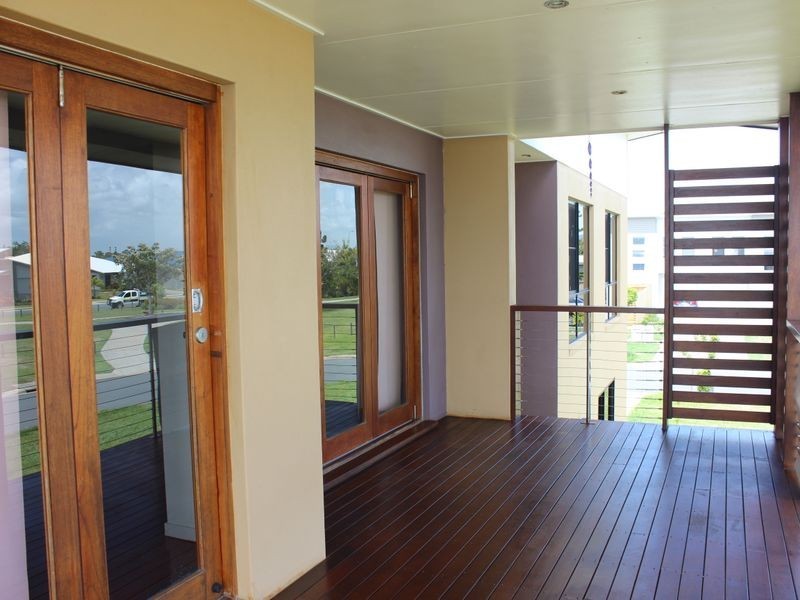 12 Firefly Crescent, Alligator Creek QLD 4740